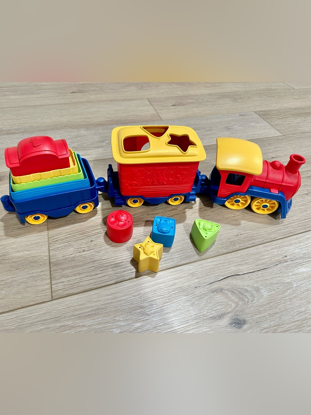 GREEN TOYS- Disney Mickey & Friends Stack & Sort Train, 12 Pc LIKE NEW!